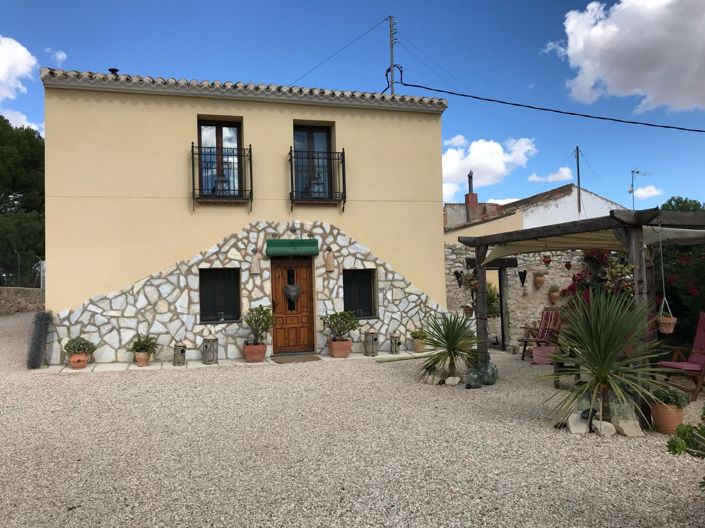 Image No.1-5 Bed Country House for sale