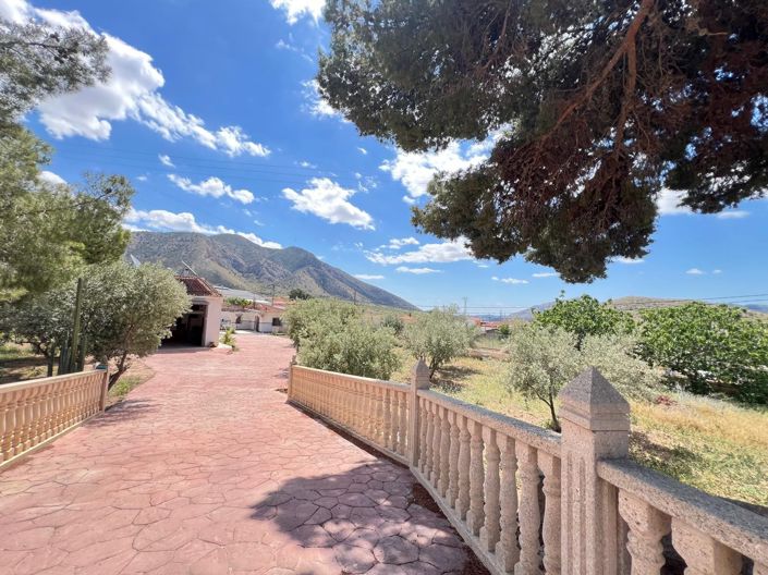 Image No.2-2 Bed Country House for sale