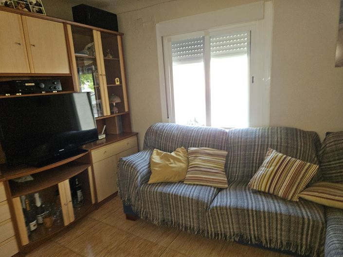 Image No.17-5 Bed Townhouse for sale