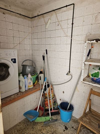 Image No.22-5 Bed Townhouse for sale