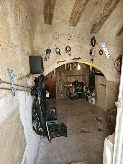 Image No.39-5 Bed Townhouse for sale