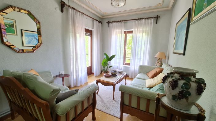 Image No.35-8 Bed Villa for sale