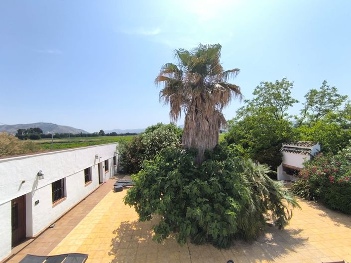 Image No.29-13 Bed Villa for sale