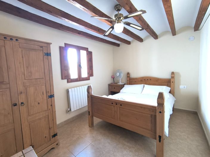 Image No.33-13 Bed Villa for sale