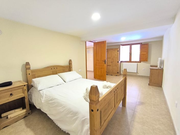 Image No.38-13 Bed Villa for sale