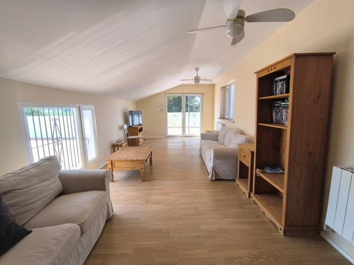 Image No.4-13 Bed Villa for sale