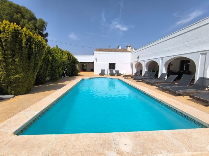 Image No.45-13 Bed Villa for sale