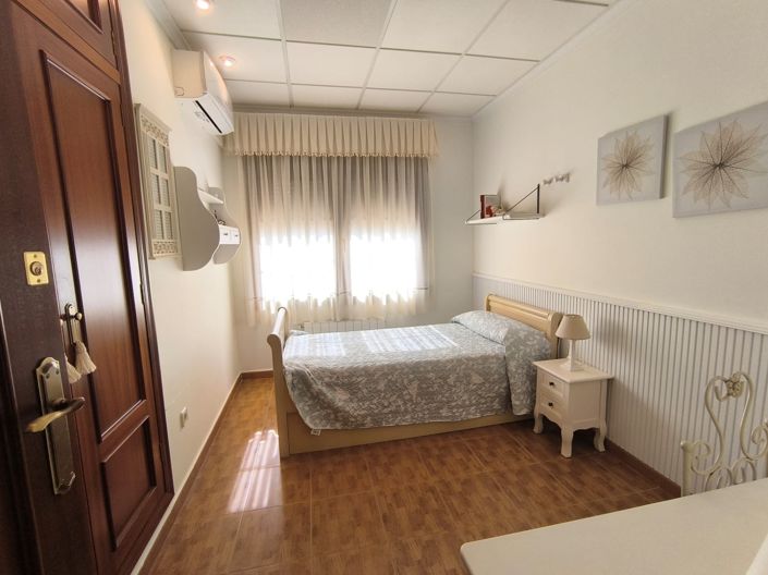 Image No.32-10 Bed Villa for sale