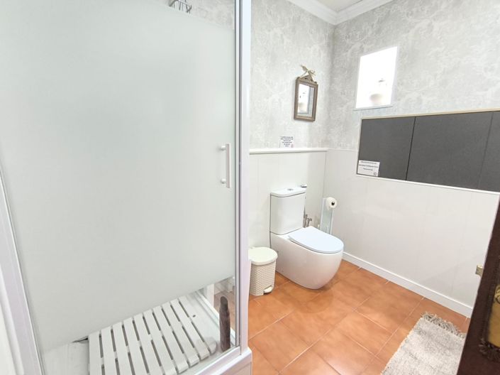 Image No.33-10 Bed Villa for sale