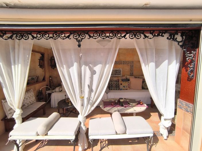 Image No.6-10 Bed Villa for sale