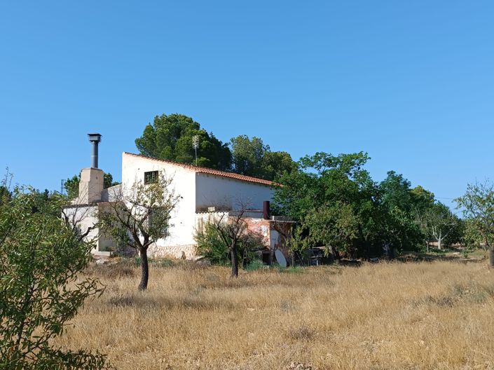 Image No.1-3 Bed Country House for sale