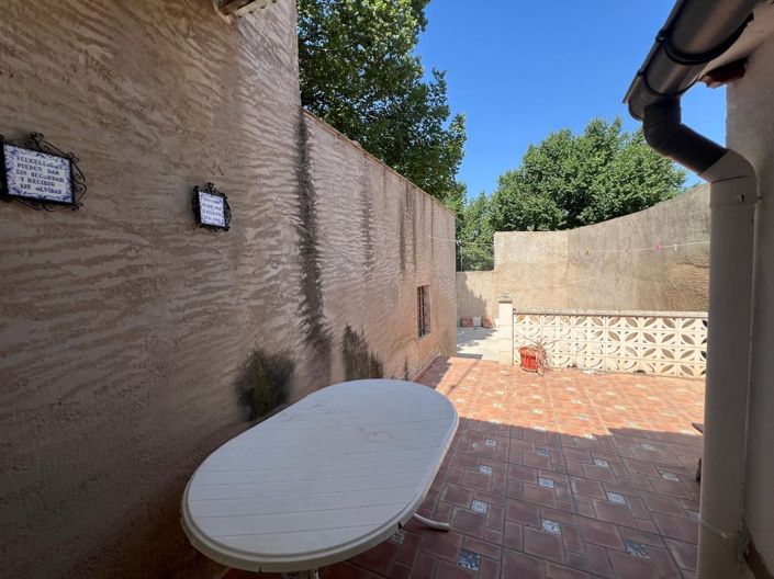 Image No.21-5 Bed Townhouse for sale