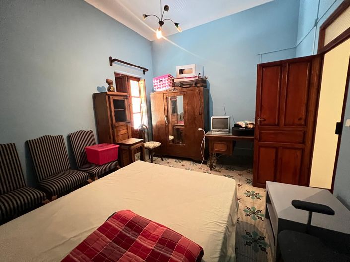 Image No.45-5 Bed Townhouse for sale