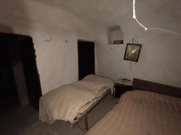 Image No.12-7 Bed Country House for sale