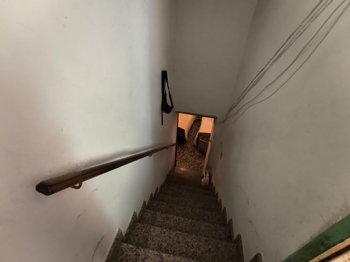 Image No.14-5 Bed Townhouse for sale