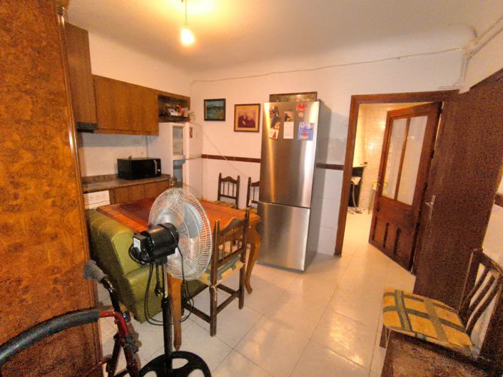 Image No.3-5 Bed Townhouse for sale