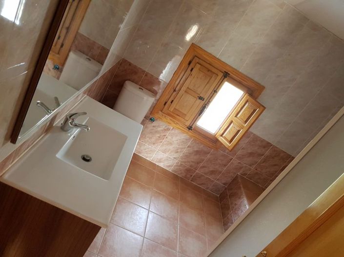 Image No.11-8 Bed Country House for sale