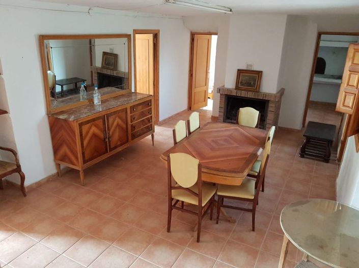 Image No.5-8 Bed Country House for sale