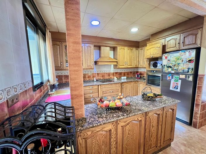 Image No.11-3 Bed Townhouse for sale