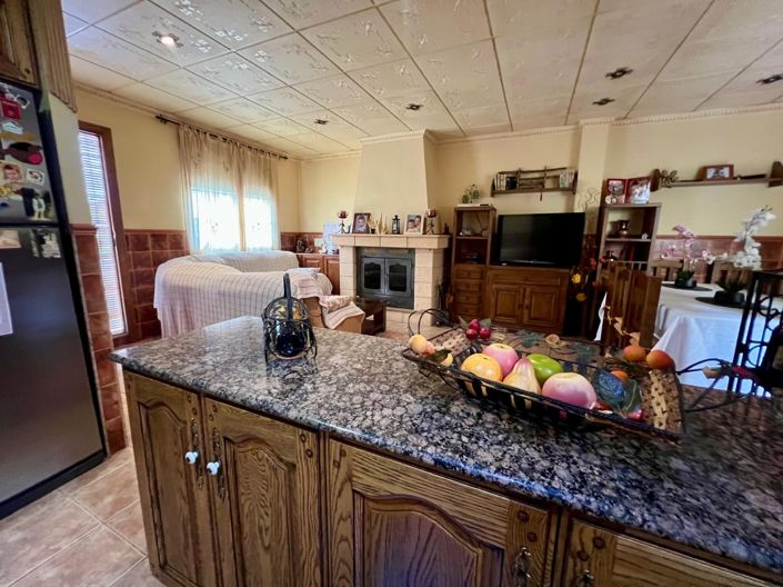 Image No.12-3 Bed Townhouse for sale