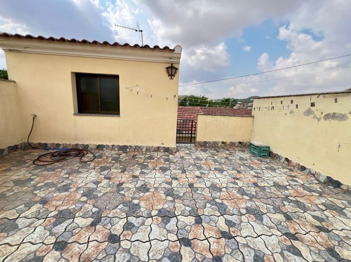 Image No.21-3 Bed Townhouse for sale