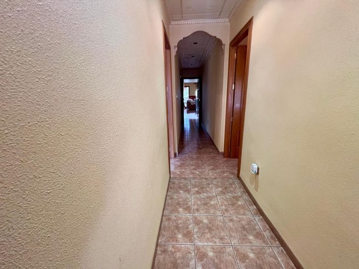 Image No.24-3 Bed Townhouse for sale