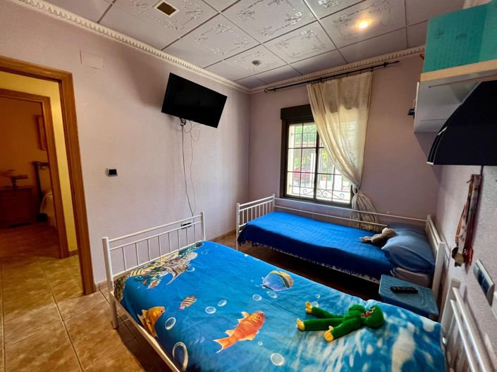 Image No.28-3 Bed Townhouse for sale