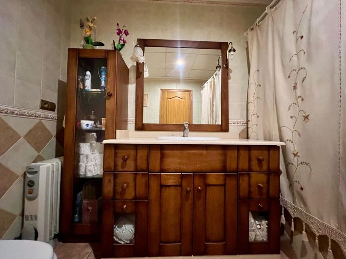 Image No.33-3 Bed Townhouse for sale