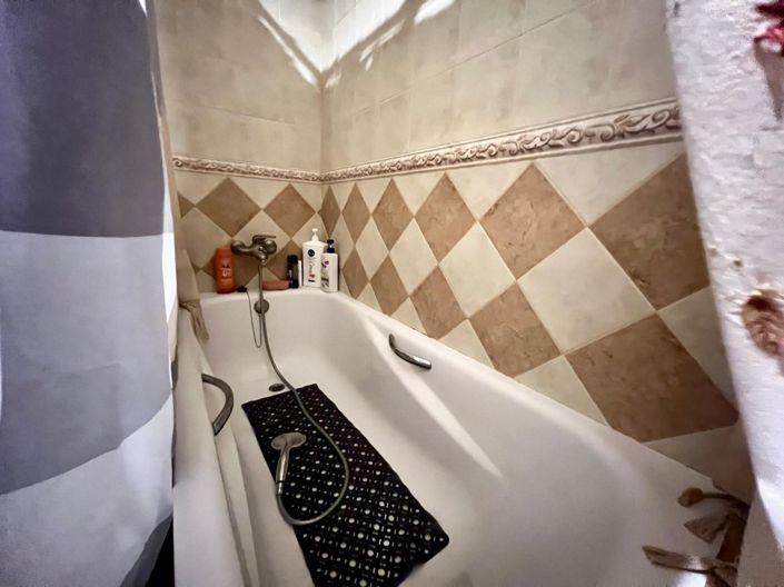 Image No.34-3 Bed Townhouse for sale