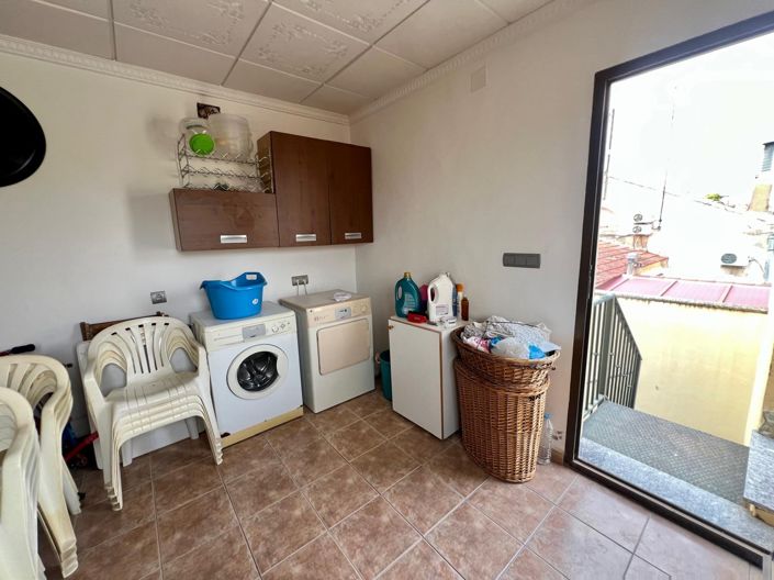 Image No.39-3 Bed Townhouse for sale