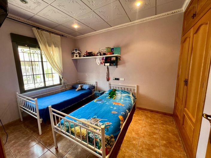 Image No.8-3 Bed Townhouse for sale