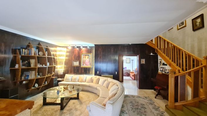 Image No.1-4 Bed Townhouse for sale