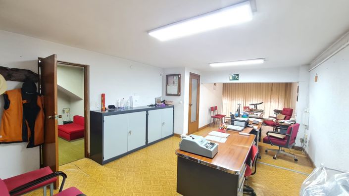 Image No.19-4 Bed Townhouse for sale