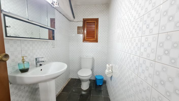 Image No.20-4 Bed Townhouse for sale