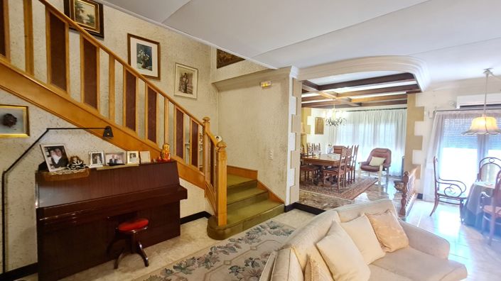 Image No.27-4 Bed Townhouse for sale