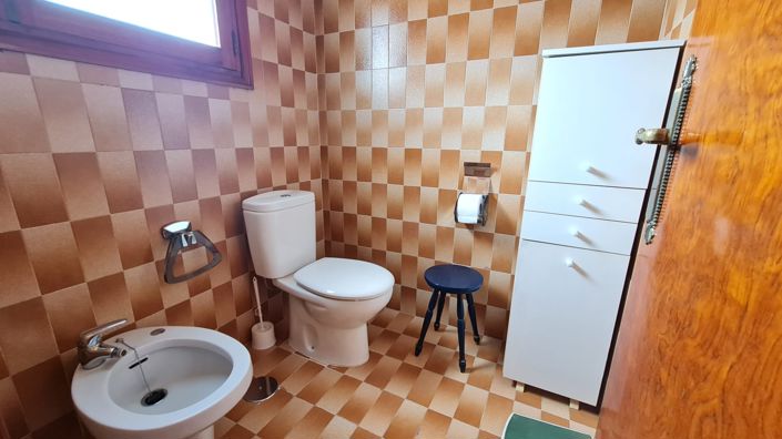 Image No.28-4 Bed Townhouse for sale