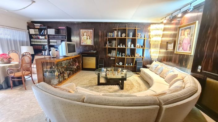 Image No.4-4 Bed Townhouse for sale