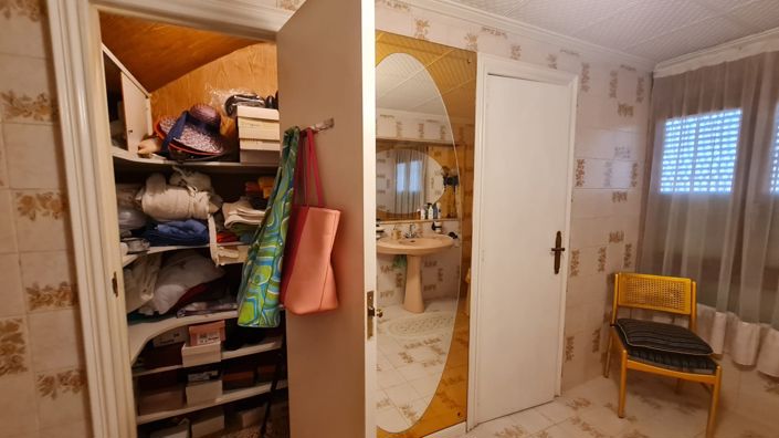 Image No.44-4 Bed Townhouse for sale