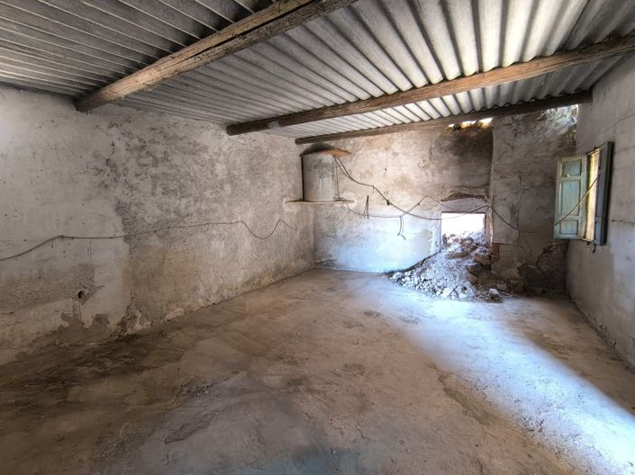 Image No.5-3 Bed Property for sale