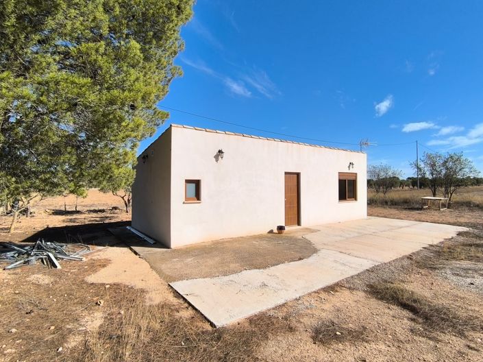 Image No.1-1 Bed Country House for sale