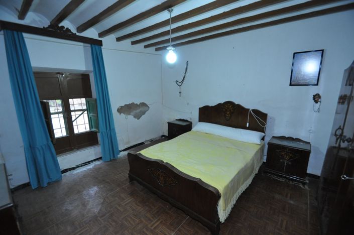 Image No.9-6 Bed Townhouse for sale