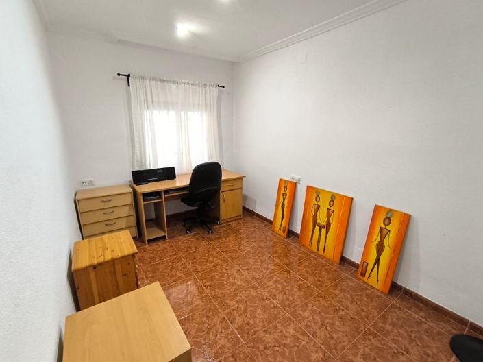 Image No.5-2 Bed Townhouse for sale