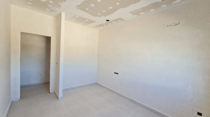 Image No.13-3 Bed Villa for sale