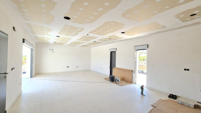 Image No.4-3 Bed Villa for sale