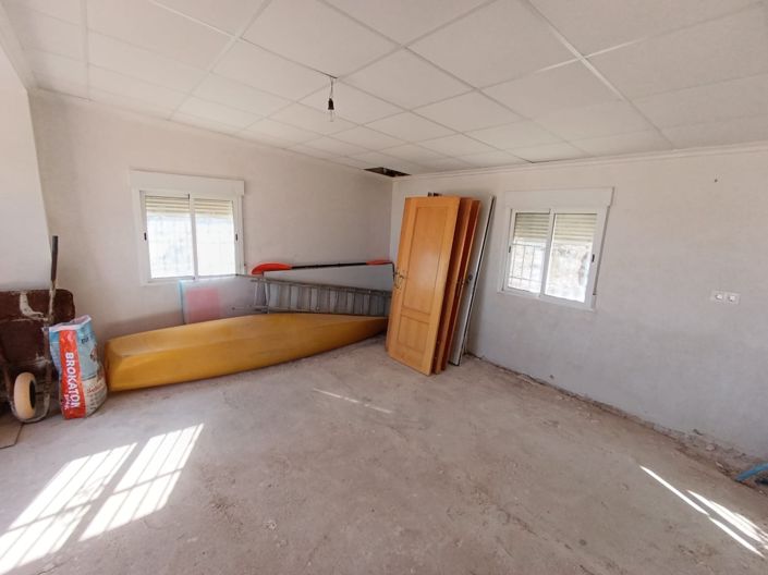 Image No.8-3 Bed Country House for sale