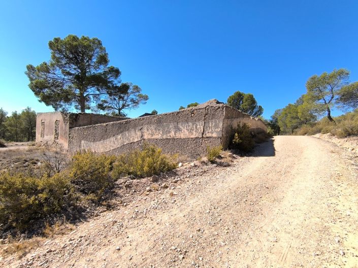 Image No.8-4 Bed Country House for sale