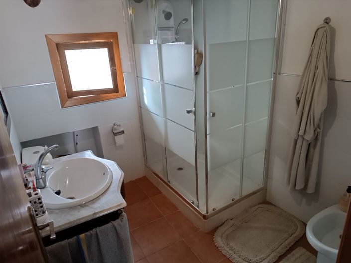 Image No.19-6 Bed Country House for sale