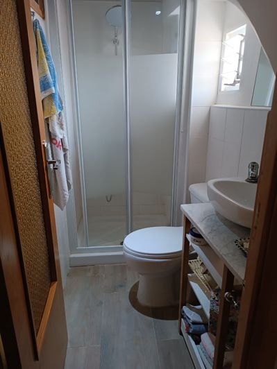 Image No.21-6 Bed Country House for sale