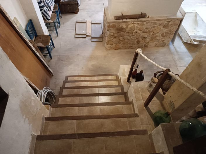 Image No.6-6 Bed Country House for sale