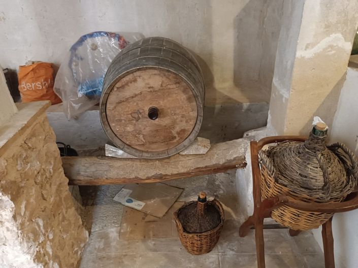 Image No.7-6 Bed Country House for sale